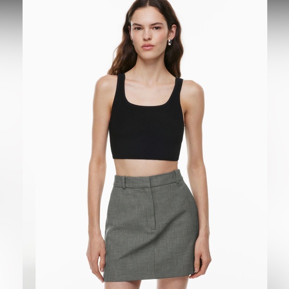 Babaton Tops - ARITZIA Babaton Babaton
Sculpt Knit Squareneck Cropped Tank like NEW